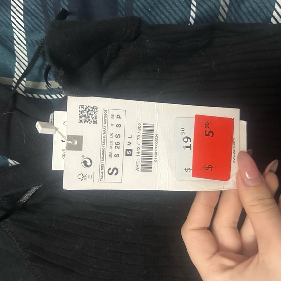 ZaraBlack Ribbed Tank Top - Picture 2 of 2